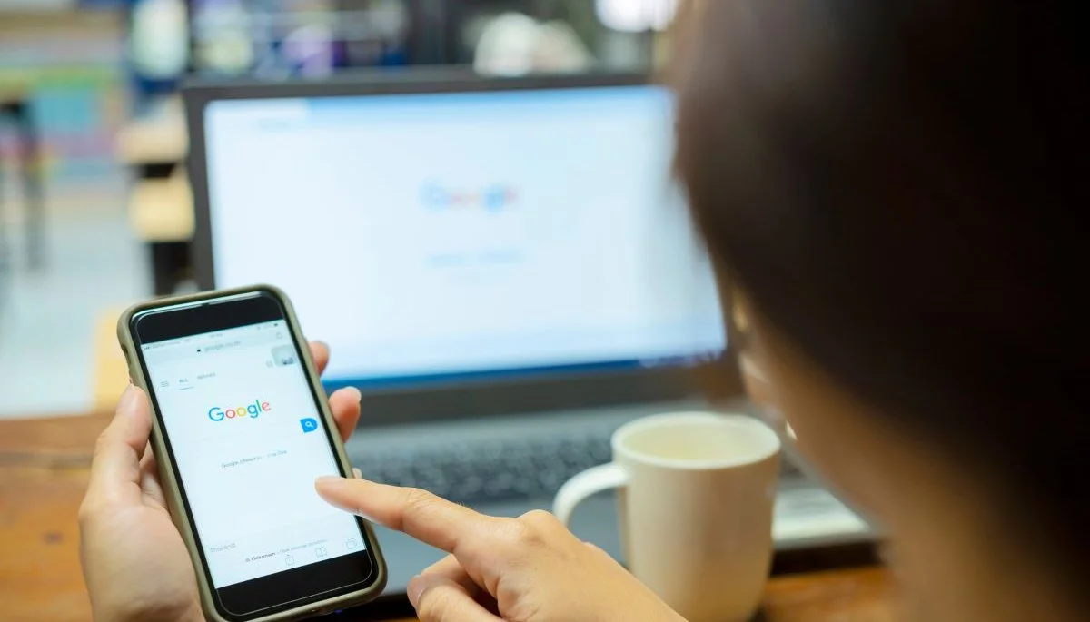asystent google