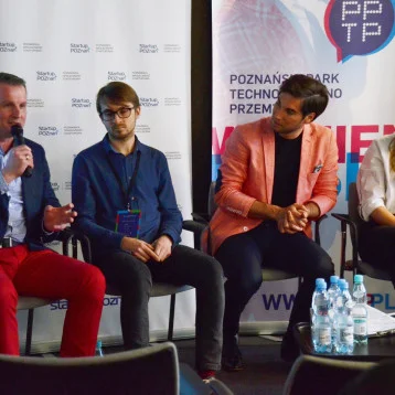panel dyskusyjny startup poznan widoczni