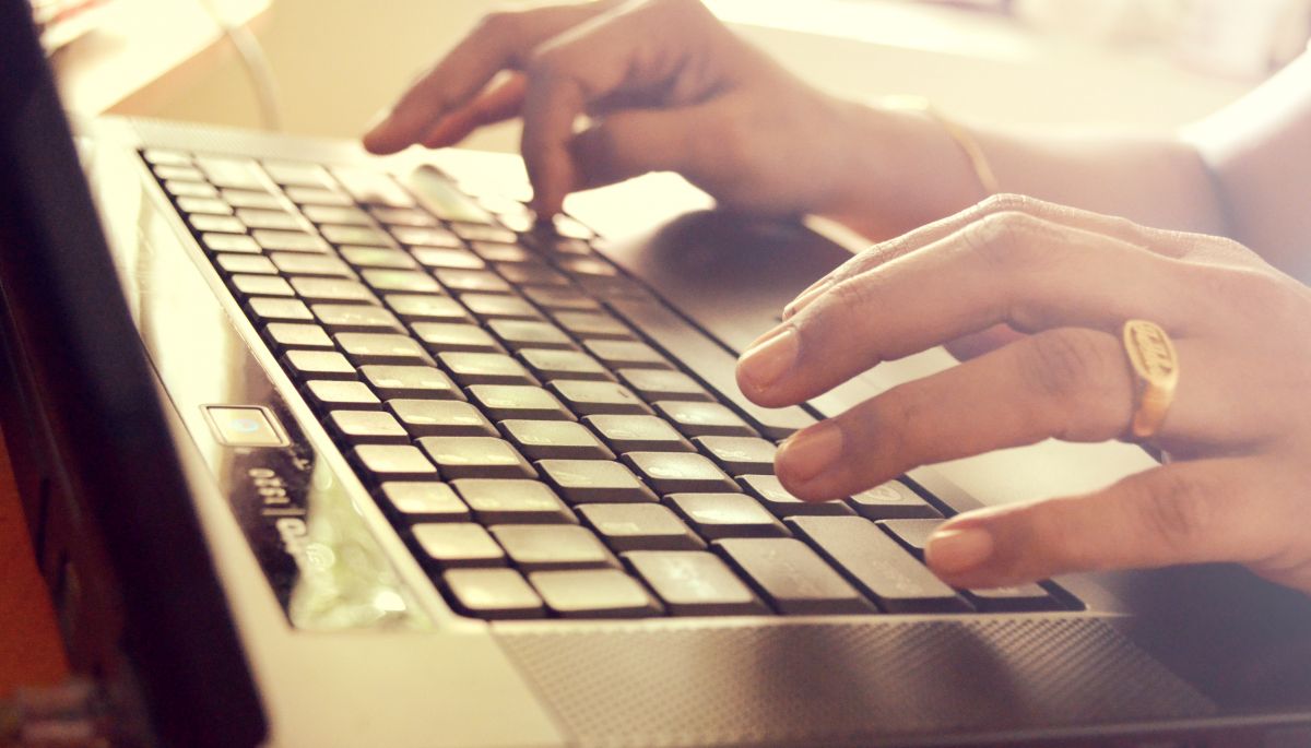 hands laptop hires