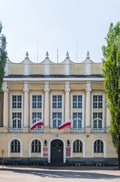 1278px Skierniewice dom sejmikowy