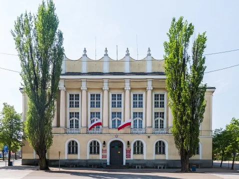 1278px Skierniewice dom sejmikowy