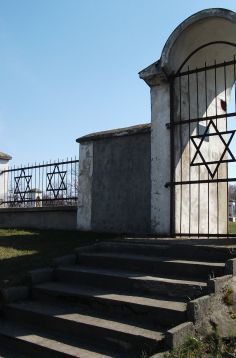 Cmentarz zydowskiw Zgierzu2